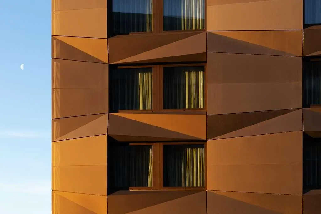 Отель Holiday Inn - The Niu, Crusoe Bremen Airport By Ihg