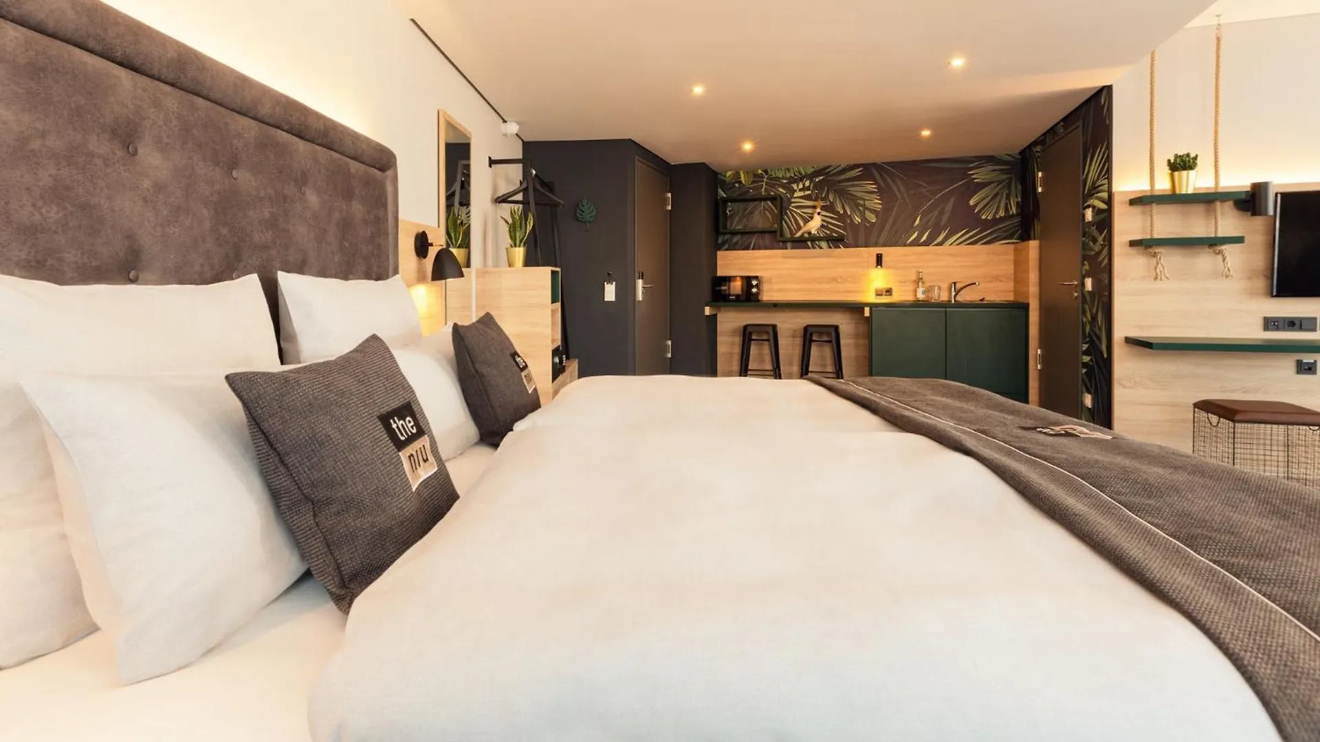 Holiday Inn - The Niu, Crusoe Bremen Airport By Ihg 3*,